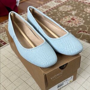 Vionic Light Blue Textured Ballet Flats